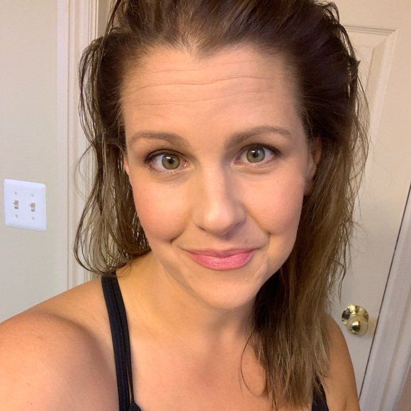 Meet your Posher, Lynsey - Picture 1 of 1